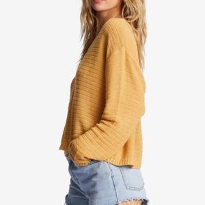 NWT Billabong sweater